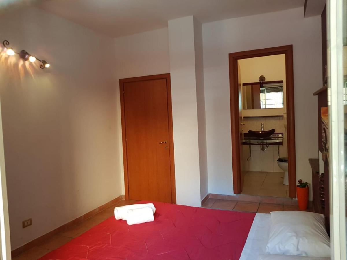 Domus Ubaldi Bed & Breakfast *